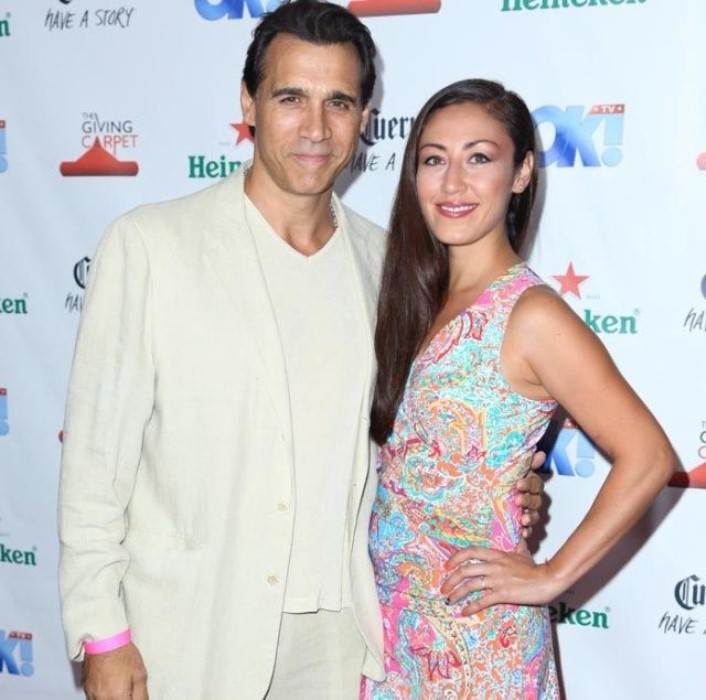 Where Is Adrian Paul Now? His Wife, Net Worth & Daughter