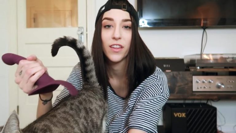 Ally Hills Bio, Age, Family, Facts About The YouTuber