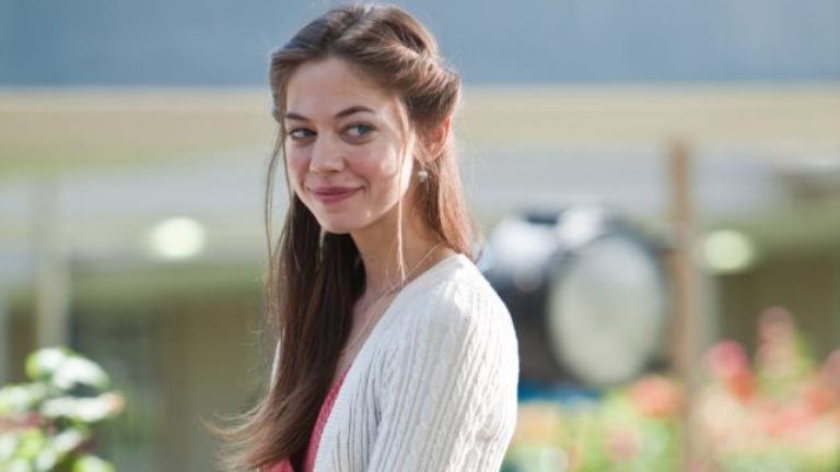 Analeigh Tipton Bio, Facts, Dating,Boyfriend, Married, Family, Height