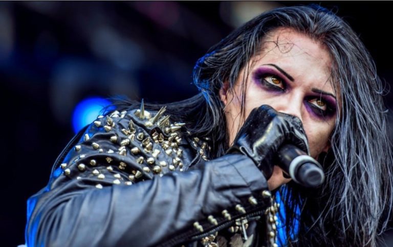 Who is Chris Motionless (Chris Cerulli) – His Height, Tattoos, Girlfriend, Age