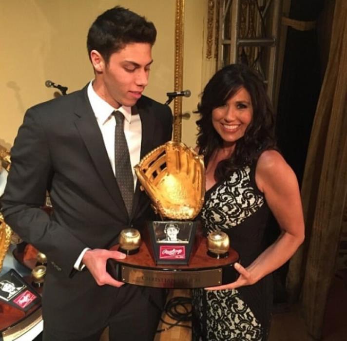  Christian Yelich’s Most Lucrative Contracts So Far And All About His Mother And Girlfriend