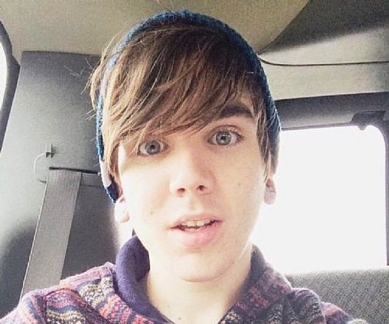 Damon Fizzy – Bio, Age, Facts About The YouTuber and Singer
