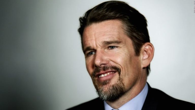 Ethan Hawke Wife, Net Worth, Height, Kids, Brother, Family, Facts