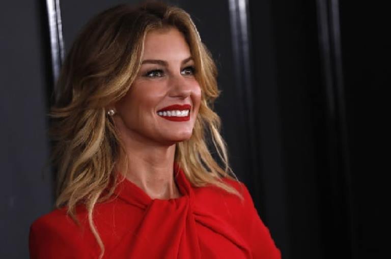 Faith Hill Wiki, Net Worth, Daughters, Husband and Family Life