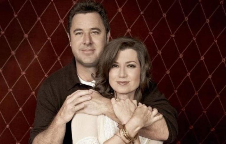 Is Vince Gill Married? Who Is His Wife? Daughter, Age, Height, Bio