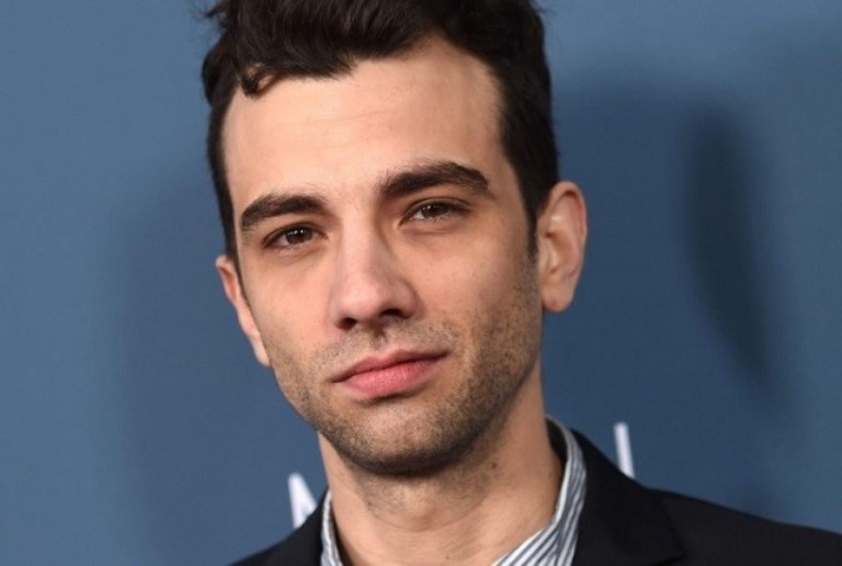 Jay Baruchel – Biography, Wife, Net Worth, Age, Height and Girlfriend