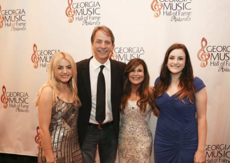 Jeff Foxworthy Wife, Daughters, Family, Net Worth, Age, Quick Facts 