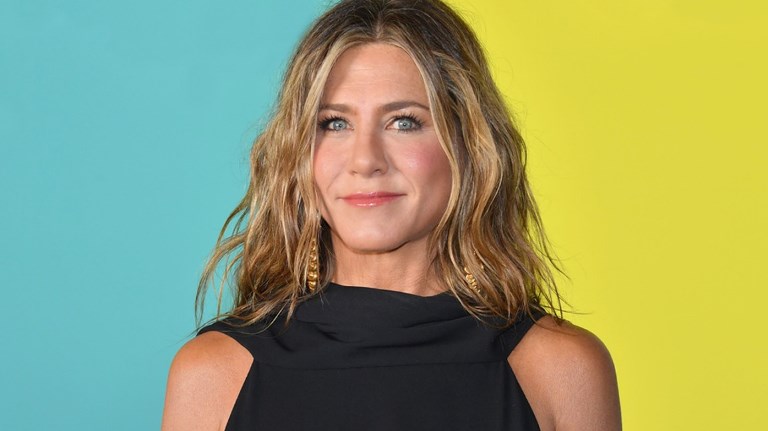 Jennifer Aniston Feet, Shoe Size and Shoe Collection
