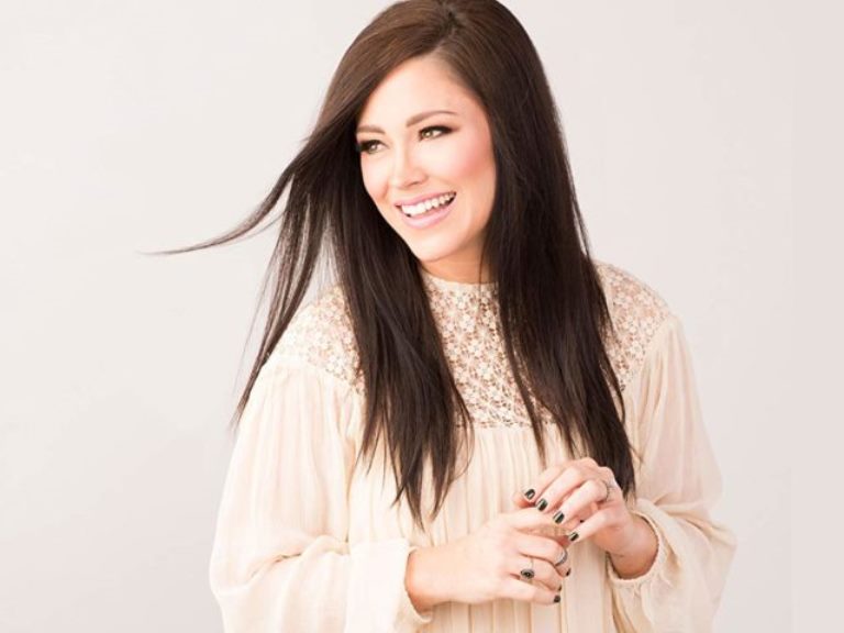Kari Jobe Bio, Husband, Family Life and Other Facts About The Gospel Musician