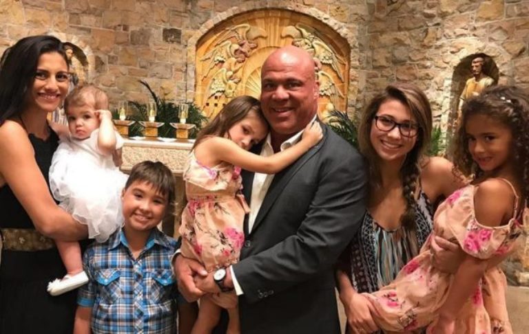 Kurt Angle Wife, Son, Daughter, Brother, Age, Net Worth, Height