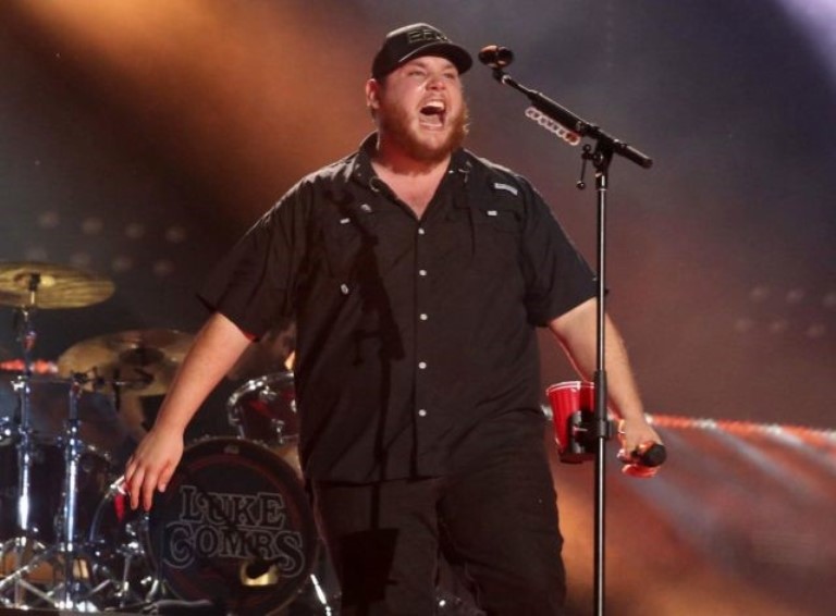 Who is Luke Combs’ Wife or Girlfriend? His Net Worth and Family Life