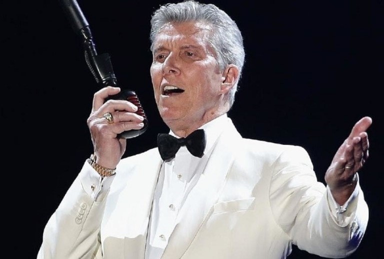 How Rich Is Michael Buffer, What Is His Salary, Who Is The Wife – Christine Prado