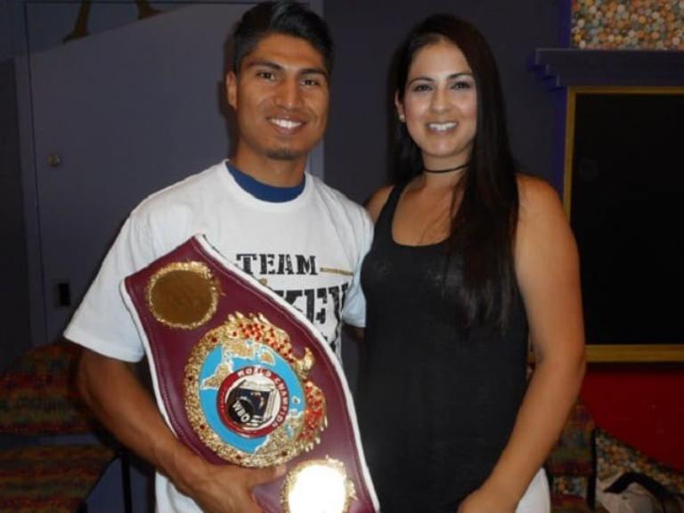 Mikey Garcia Wife, Height, Weight, Net Worth, Boxing Career 