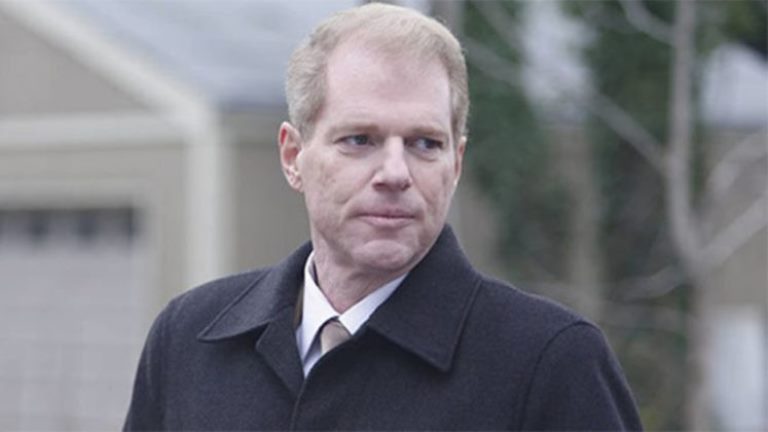 Noah Emmerich – Biography and 5 Quick Facts You Need to Know