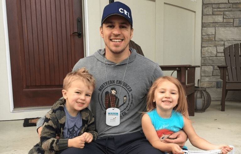 Zach Parise Wife, Kids, Dad, Family, Bio, NHL Career