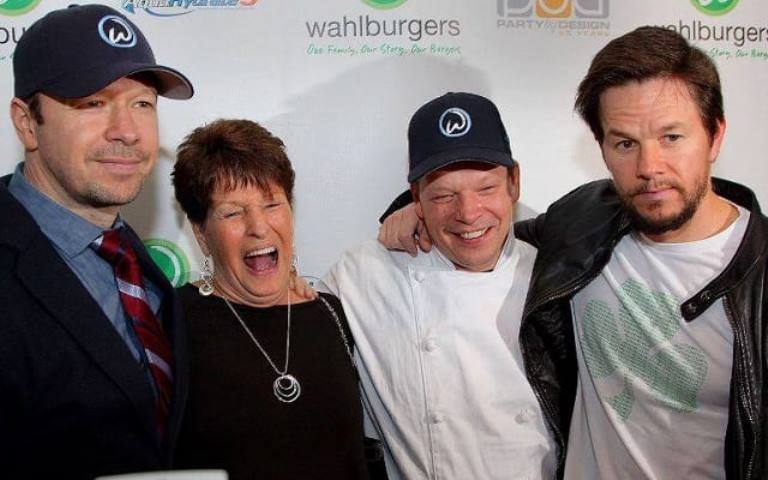 Paul Wahlberg – Bio, Wife, Siblings, Married, Kids, Height, Net Worth