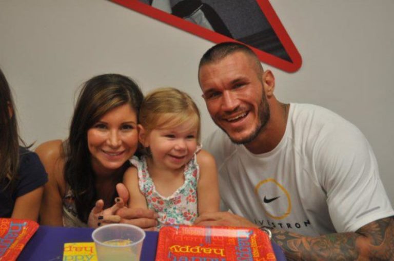 Randy Orton Wife, Age, Height, Weight, Kids, Family, Is He Gay?