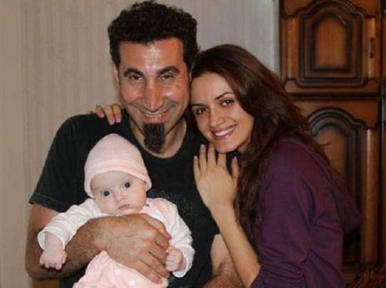 Serj Tankian Wife (Angela Madatyan), Age, Height, Net Worth, Religion