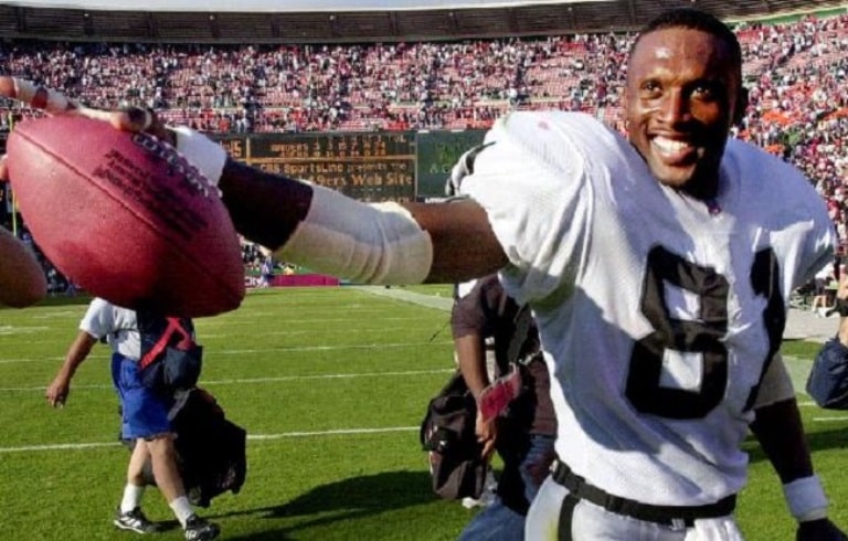 Top 15 Greatest Wide Receivers of All Time in The History of NFL