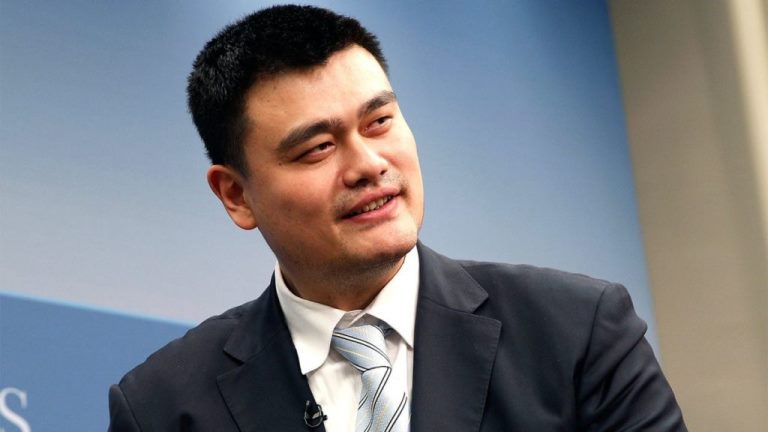 What is Yao Ming’s Height, Weight, Waist, Chest, Neck, Shoe Size?