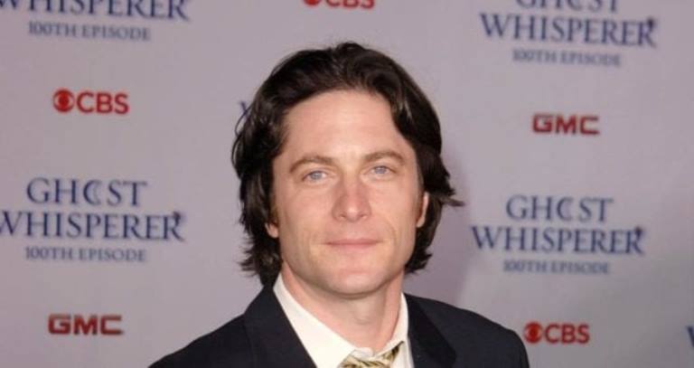 Is David Conrad Married, Who is His Wife? Is He Gay, Where is He Now? 
