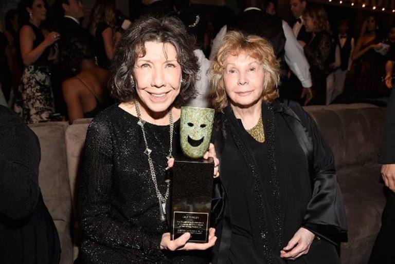 Who is Lily Tomlin, Is She Gay, Who is the Wife – Jane Wagner and Her Net Worth