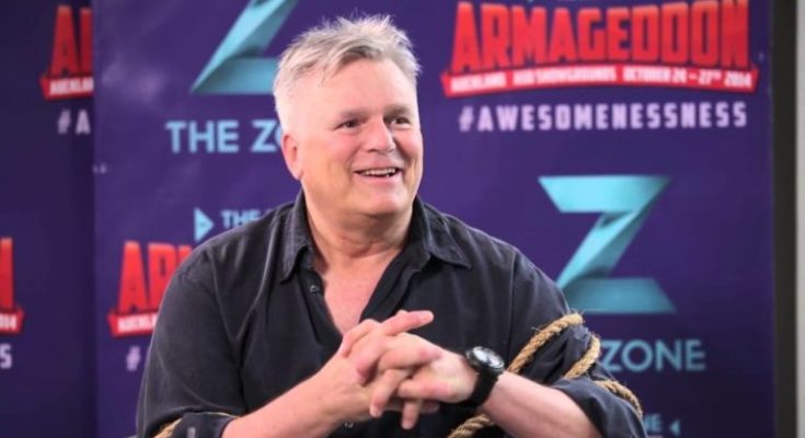Richard Dean Anderson Daughter, Married, Wife, Family, Weight, Bio, Gay