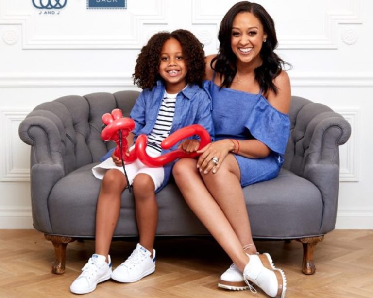 Tia Mowry Husband, Net Worth, Son, Parents and Her Twin Tamera Mowry