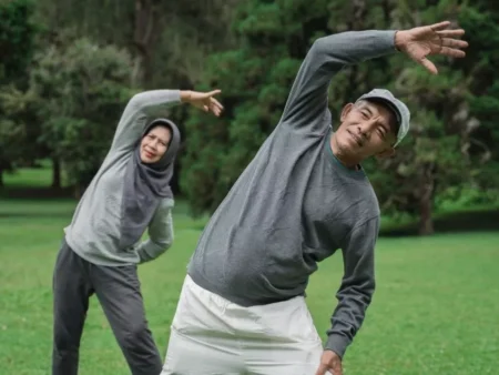 Panduan Olahraga untuk Lansia Supaya Tetap Sehat dan Aktif