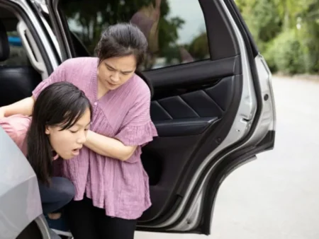 Tips Ampuh Biar Nggak Mabuk Perjalanan Saat Mudik