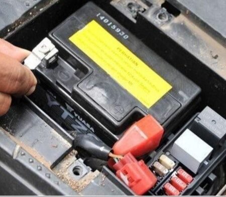 Biar Aki Motor Awet dan Gak Cepat Tekor, Ini Tips Simpel yang Wajib Kamu Tahu