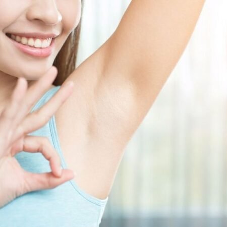 Nggak Perlu Ribet! Cara Memutihkan Kulit Ketiak Secara Alami yang Bisa Kamu Coba di Rumah