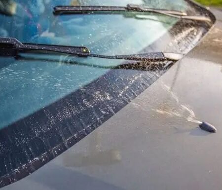 Air Wiper Mobil Nggak Keluar? Ini Penyebab dan Cara Gampang Mengatasinya