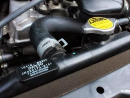 Selang Radiator Mobil Cepat Rusak? Ini Penyebab dan Cara Mencegahnya