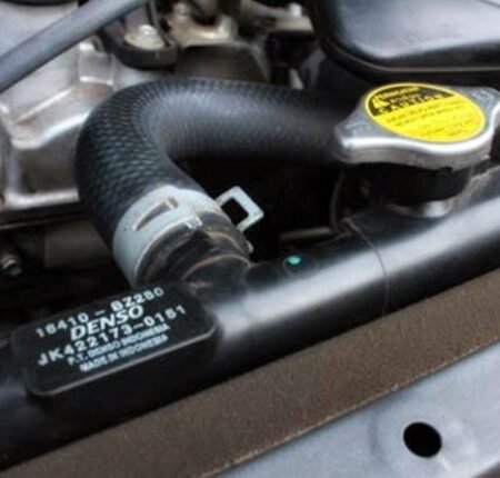 Selang Radiator Mobil Cepat Rusak? Ini Penyebab dan Cara Mencegahnya