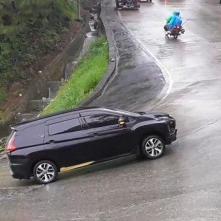 Sering Gugup di Tanjakan? Ini Cara Mengemudi Mobil Matic yang Aman dan Mudah